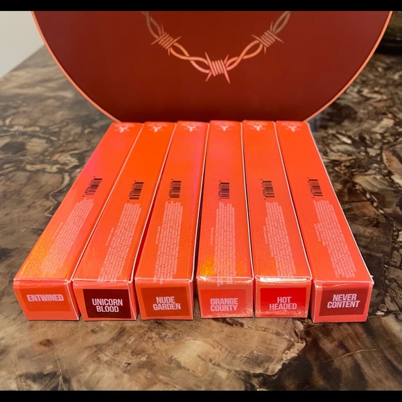 Jeffree Star Cosmetics “Supreme Gloss” - Picture 4 of 4